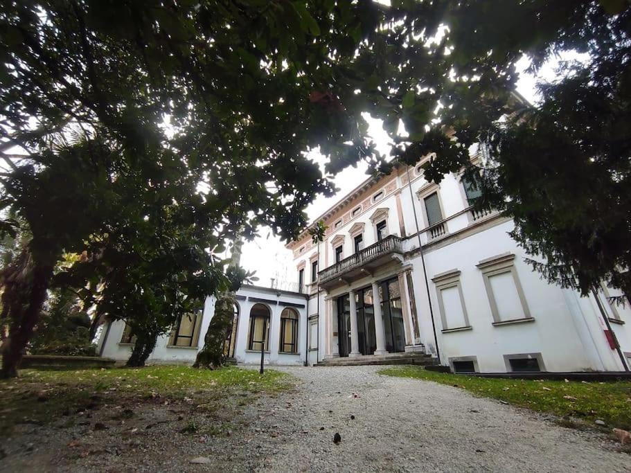 Casa Zia Luisa Appartement Lecco Buitenkant foto